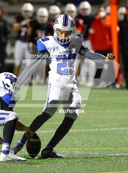 Thumbnail 2 in El Camino Real vs. Harvard-Westlake photogallery.