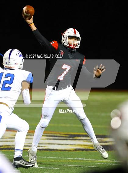 Thumbnail 3 in El Camino Real vs. Harvard-Westlake photogallery.