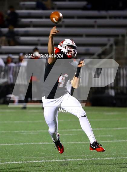 Thumbnail 3 in El Camino Real vs. Harvard-Westlake photogallery.