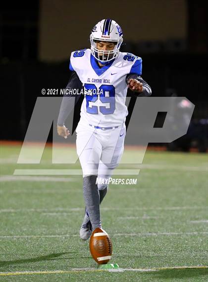 Thumbnail 1 in El Camino Real vs. Harvard-Westlake photogallery.