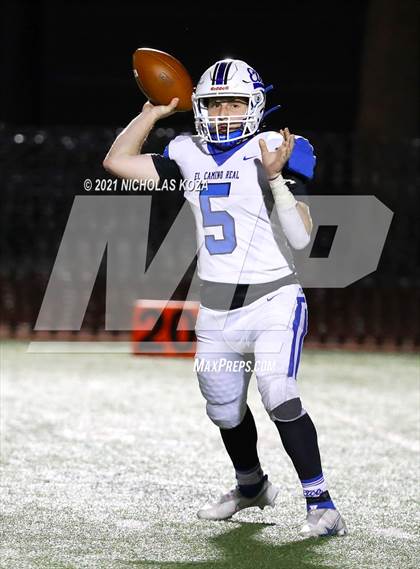 Thumbnail 2 in El Camino Real vs. Harvard-Westlake photogallery.