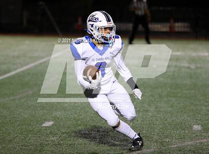 Thumbnail 1 in El Camino Real vs. Harvard-Westlake photogallery.
