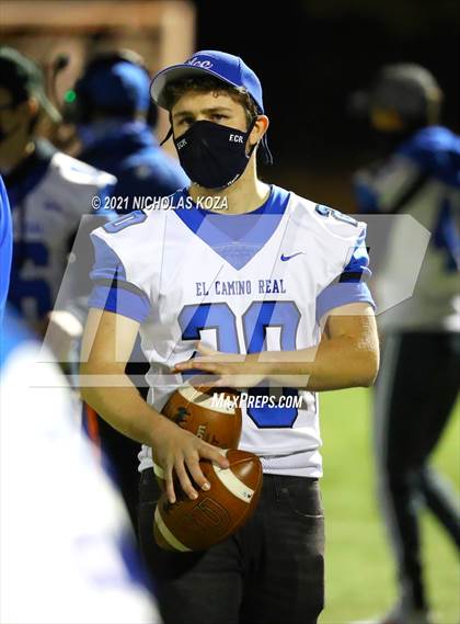 Thumbnail 3 in El Camino Real vs. Harvard-Westlake photogallery.