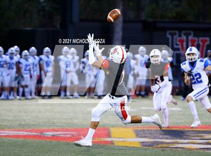 Thumbnail 2 in El Camino Real vs. Harvard-Westlake photogallery.