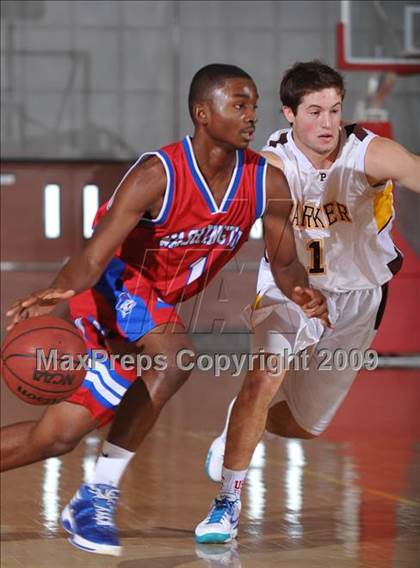 Thumbnail 3 in Washington vs Parker (MaxPreps Holiday Classic) photogallery.