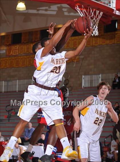 Thumbnail 1 in Washington vs Parker (MaxPreps Holiday Classic) photogallery.