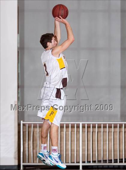Thumbnail 1 in Washington vs Parker (MaxPreps Holiday Classic) photogallery.