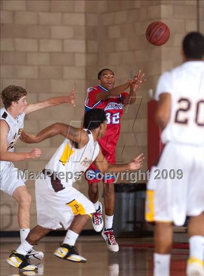 Thumbnail 1 in Washington vs Parker (MaxPreps Holiday Classic) photogallery.