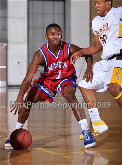 Thumbnail 2 in Washington vs Parker (MaxPreps Holiday Classic) photogallery.
