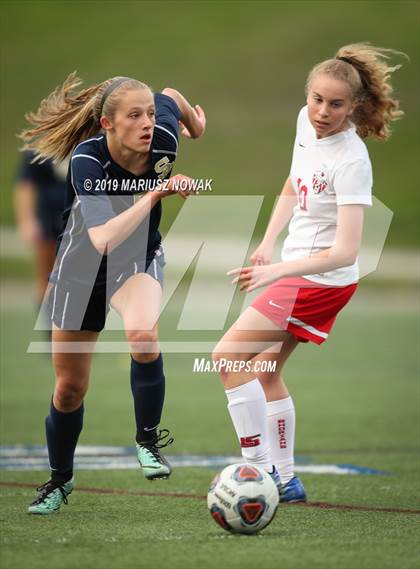 Thumbnail 1 in  Lake Shore @ Stoney Creek photogallery.