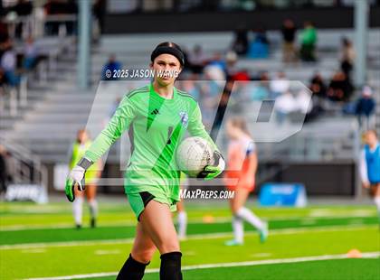 Thumbnail 2 in West Valley vs. Hockinson (WIAA 2A Semi Final) photogallery.