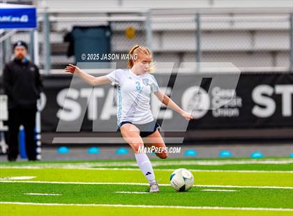 Thumbnail 3 in West Valley vs. Hockinson (WIAA 2A Semi Final) photogallery.