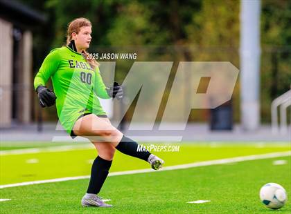 Thumbnail 3 in West Valley vs. Hockinson (WIAA 2A Semi Final) photogallery.