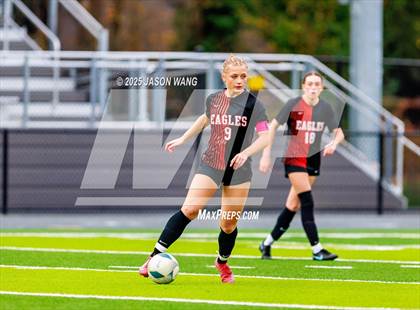 Thumbnail 2 in West Valley vs. Hockinson (WIAA 2A Semi Final) photogallery.