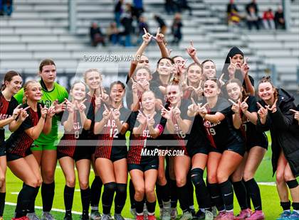 Thumbnail 3 in West Valley vs. Hockinson (WIAA 2A Semi Final) photogallery.