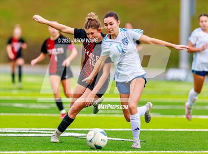 Thumbnail 1 in West Valley vs. Hockinson (WIAA 2A Semi Final) photogallery.