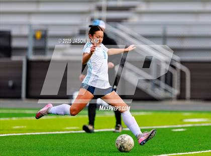 Thumbnail 1 in West Valley vs. Hockinson (WIAA 2A Semi Final) photogallery.