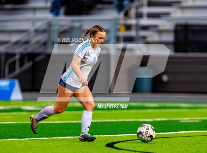 Thumbnail 3 in West Valley vs. Hockinson (WIAA 2A Semi Final) photogallery.