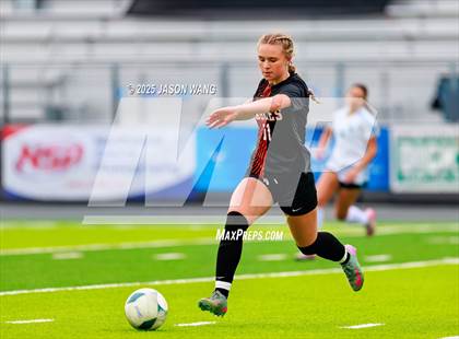 Thumbnail 3 in West Valley vs. Hockinson (WIAA 2A Semi Final) photogallery.