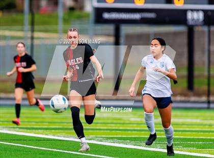 Thumbnail 3 in West Valley vs. Hockinson (WIAA 2A Semi Final) photogallery.