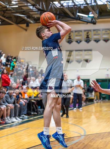Thumbnail 3 in Deer Park vs Smithtown West (NYSPHSAA Section XI Class AA Semifinals) photogallery.