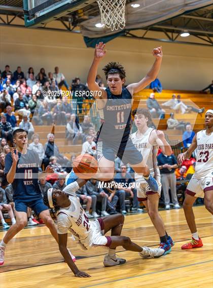 Thumbnail 3 in Deer Park vs Smithtown West (NYSPHSAA Section XI Class AA Semifinals) photogallery.