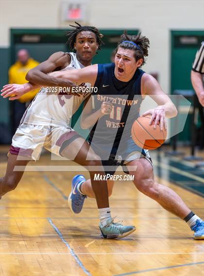 Thumbnail 3 in Deer Park vs Smithtown West (NYSPHSAA Section XI Class AA Semifinals) photogallery.