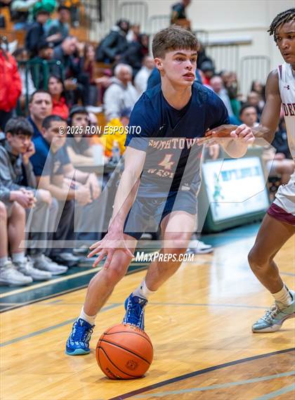 Thumbnail 3 in Deer Park vs Smithtown West (NYSPHSAA Section XI Class AA Semifinals) photogallery.