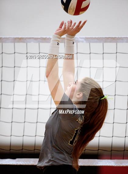 Thumbnail 3 in Mansfield vs Carroll (UIL 6A Area Playoff) photogallery.
