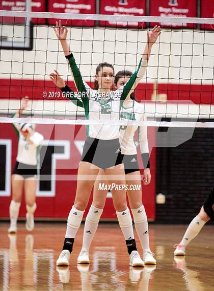 Thumbnail 1 in Mansfield vs Carroll (UIL 6A Area Playoff) photogallery.
