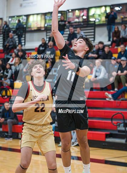 Thumbnail 3 in Servite @ JSerra Catholic photogallery.