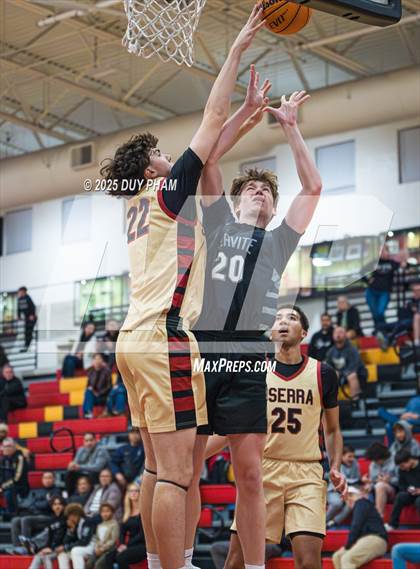 Thumbnail 2 in Servite @ JSerra Catholic photogallery.
