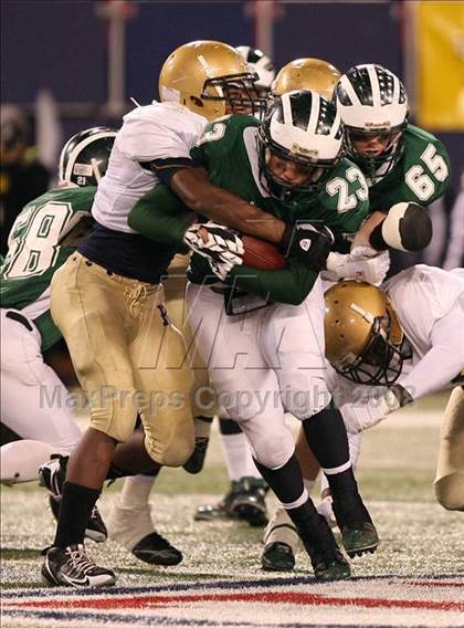 Thumbnail 2 in Hackensack vs. Livingston (NJSIAA North I Group IV Final) photogallery.