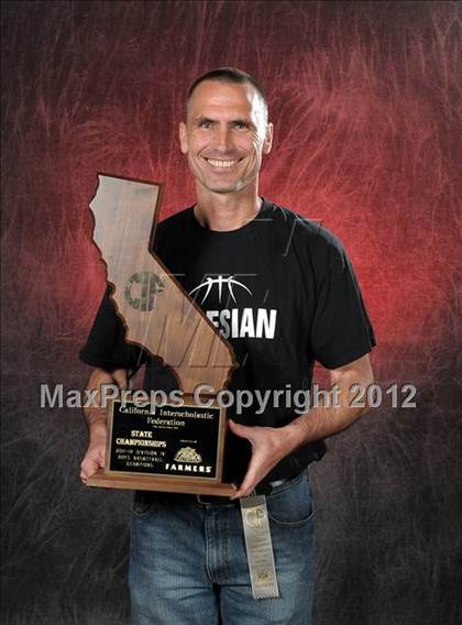 Thumbnail 3 in Salesian (CIF State D4 Award Photos) photogallery.