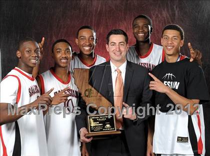 Thumbnail 3 in Salesian (CIF State D4 Award Photos) photogallery.