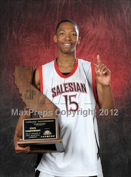 Thumbnail 2 in Salesian (CIF State D4 Award Photos) photogallery.