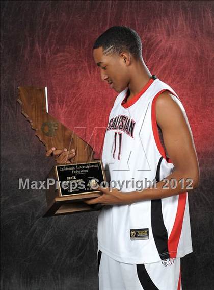 Thumbnail 1 in Salesian (CIF State D4 Award Photos) photogallery.