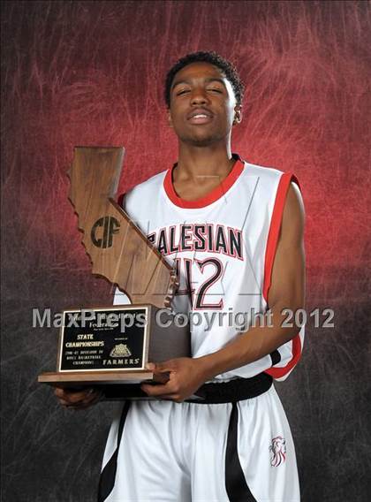 Thumbnail 2 in Salesian (CIF State D4 Award Photos) photogallery.