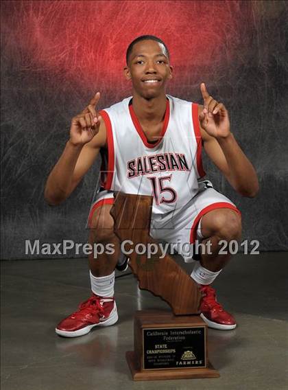 Thumbnail 3 in Salesian (CIF State D4 Award Photos) photogallery.