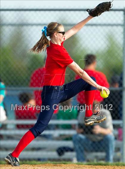 Thumbnail 1 in Neuqua Valley @ Metea Valley photogallery.