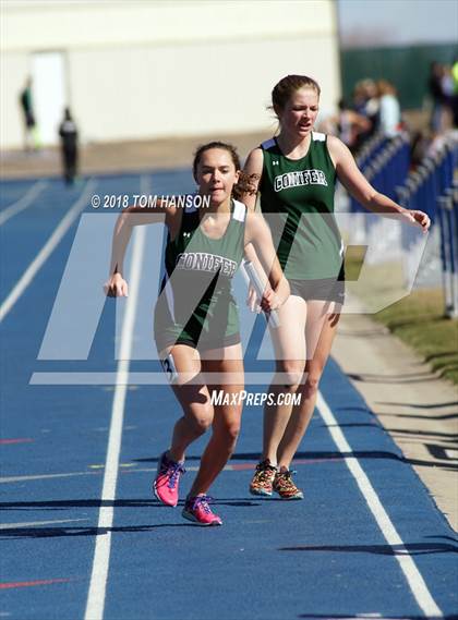 Thumbnail 3 in Bulldog Invitational photogallery.