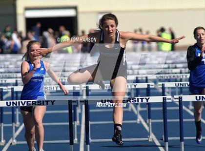 Thumbnail 3 in Bulldog Invitational photogallery.