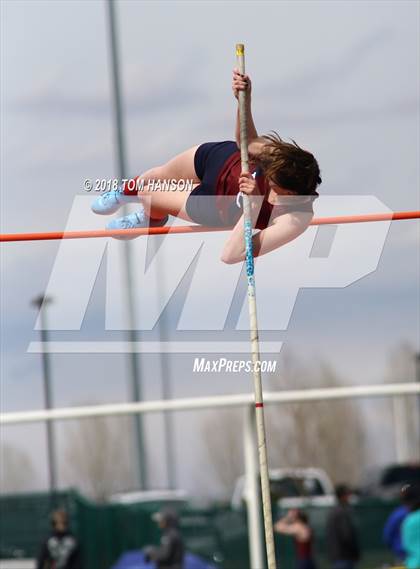 Thumbnail 2 in Bulldog Invitational photogallery.