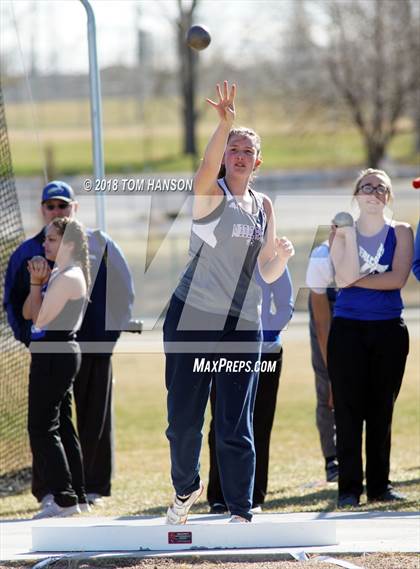 Thumbnail 3 in Bulldog Invitational photogallery.