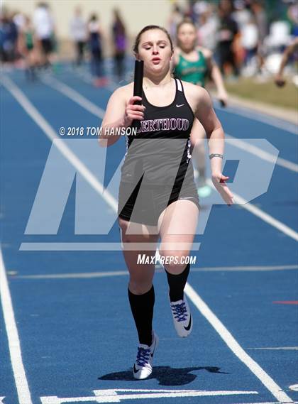 Thumbnail 2 in Bulldog Invitational photogallery.