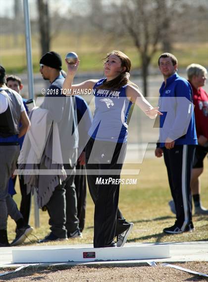 Thumbnail 3 in Bulldog Invitational photogallery.