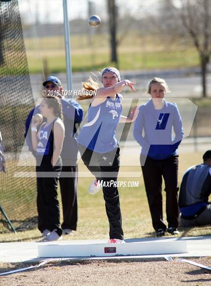 Thumbnail 3 in Bulldog Invitational photogallery.