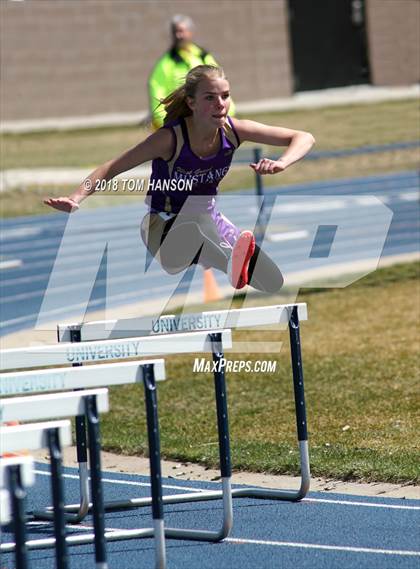Thumbnail 3 in Bulldog Invitational photogallery.