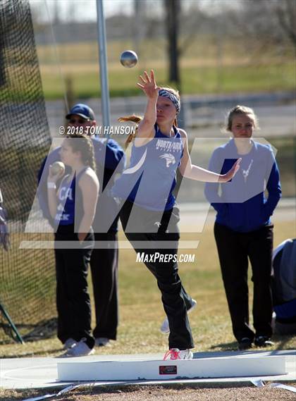 Thumbnail 2 in Bulldog Invitational photogallery.