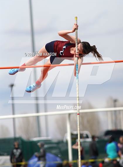 Thumbnail 3 in Bulldog Invitational photogallery.